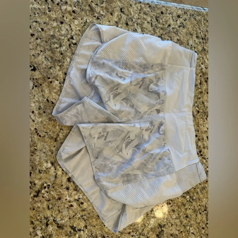 Lululemon Real Quick Short *Perforated 3.5